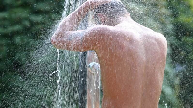 Contrast shower helps a man cheer up and increase potency